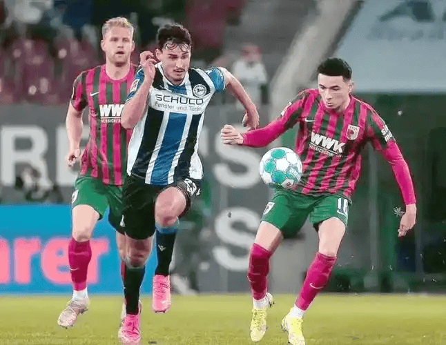 意甲同分对决！科莫主场迎战罗马，欧战资格争夺战白热化